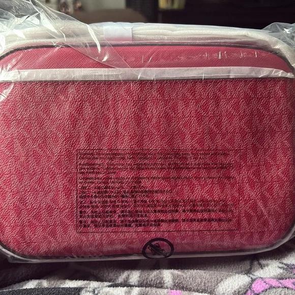 Michael Kors Large Jet Set Large Signature Logo Crossbody Bag - Dark Raspberry - Picture 3 of 6